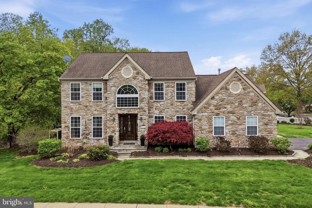 3776 AMBERTON WAY, DOYLESTOWN, PA 18902