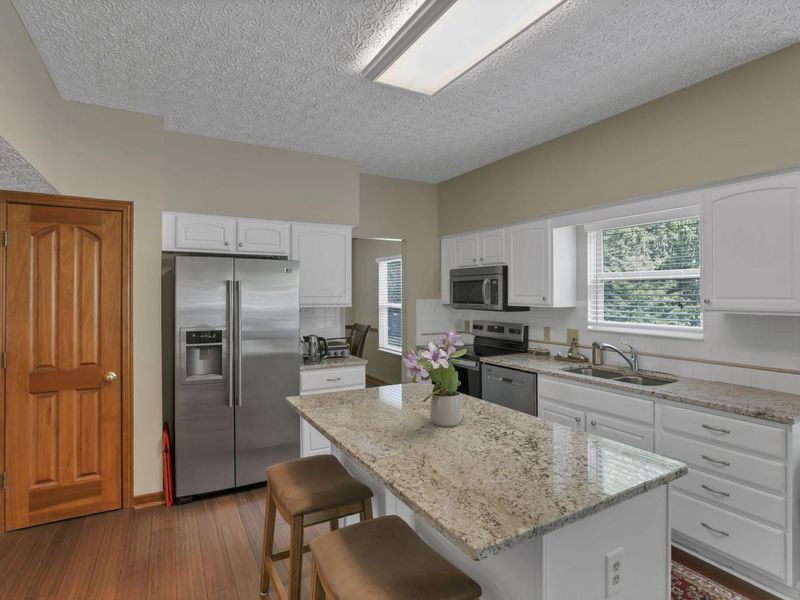 6050 Tuswell Drive , Dublin, OH 43016 Photo 11