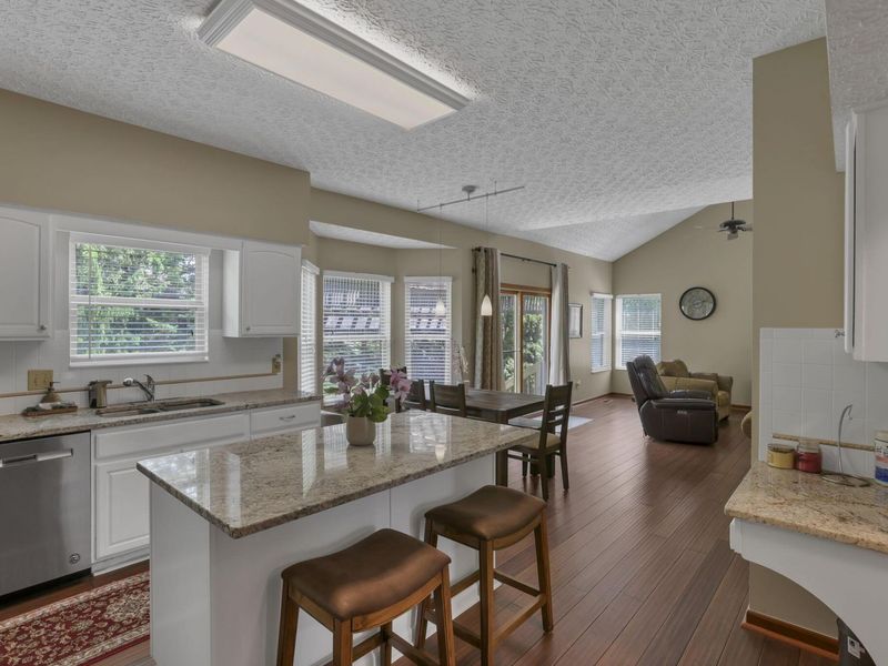 6050 Tuswell Drive , Dublin, OH 43016 Photo 12