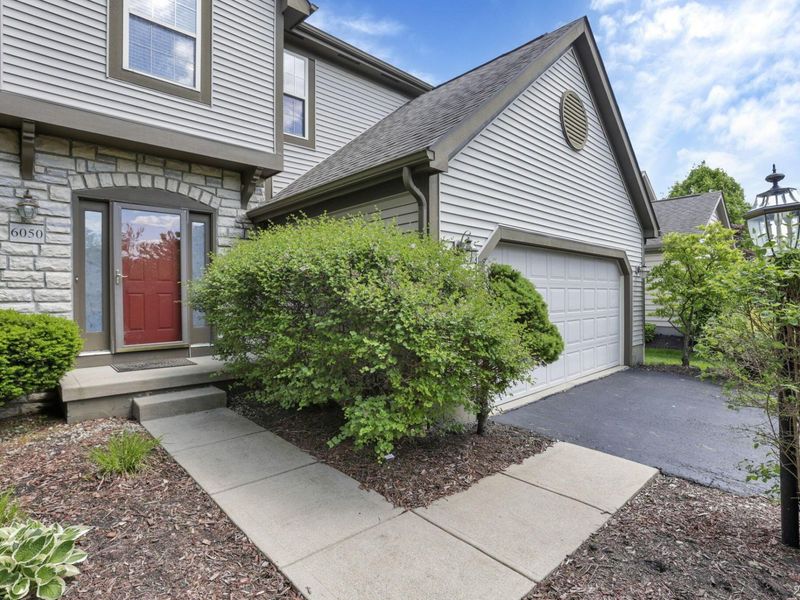 6050 Tuswell Drive , Dublin, OH 43016 Photo 2