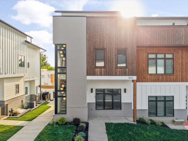 904 Phillips Ave, Knoxville, TN 37920
