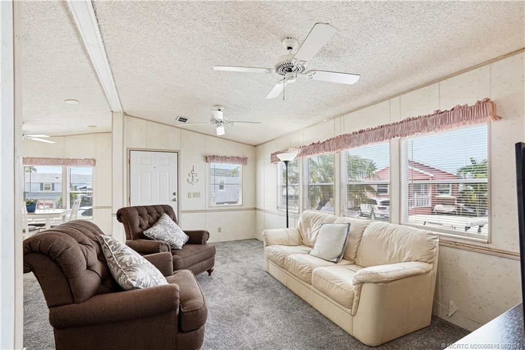 652 Nettles Boulevard, Jensen Beach, FL 34957 Photo