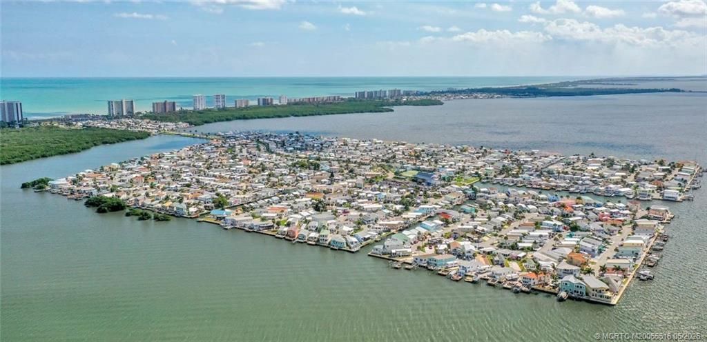 652 Nettles Boulevard, Jensen Beach, FL 34957 Photo
