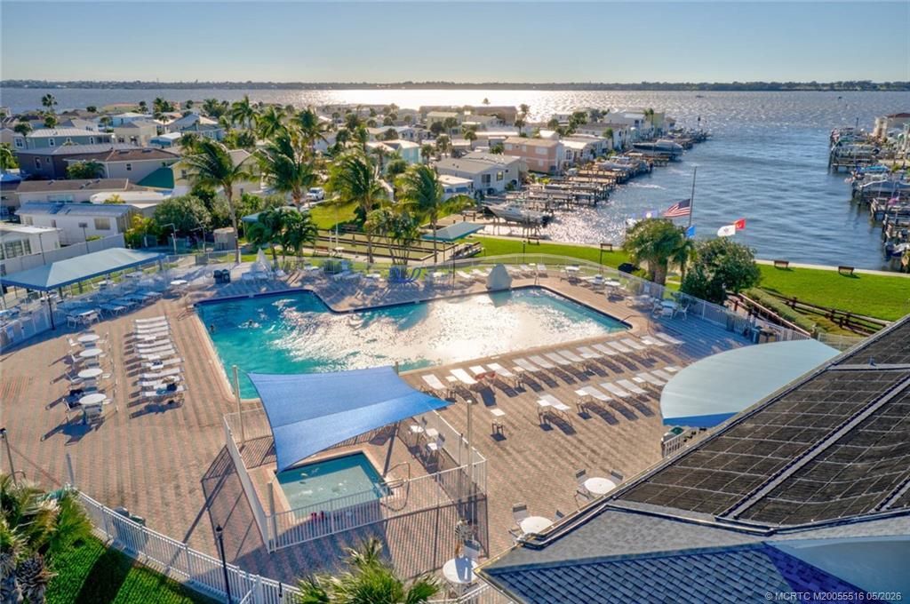 652 Nettles Boulevard, Jensen Beach, FL 34957 Photo