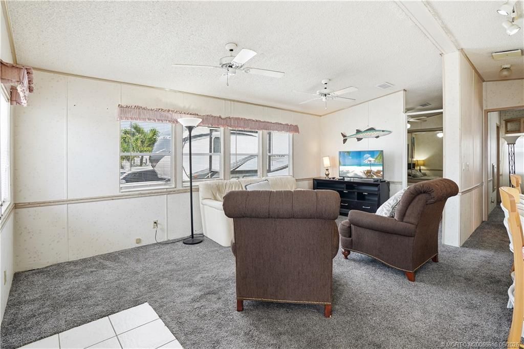 652 Nettles Boulevard, Jensen Beach, FL 34957 Photo