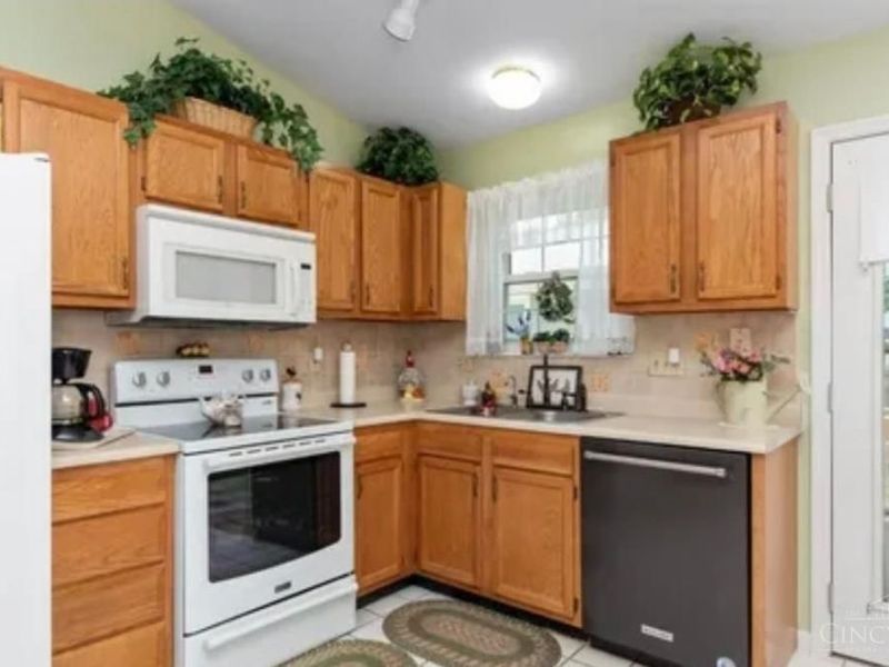 4555 Brown Avenue, Blue Ash, OH 45242 Photo 15