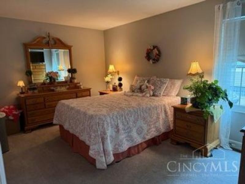 4555 Brown Avenue, Blue Ash, OH 45242 Photo 20