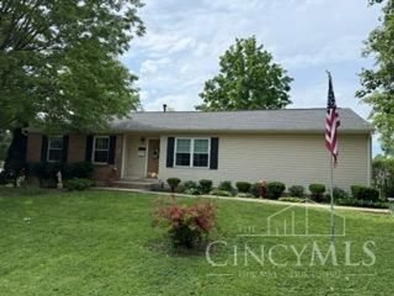 4555 Brown Avenue, Blue Ash, OH 45242 Photo 6