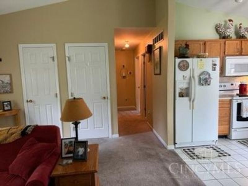 4555 Brown Avenue, Blue Ash, OH 45242 Photo 7