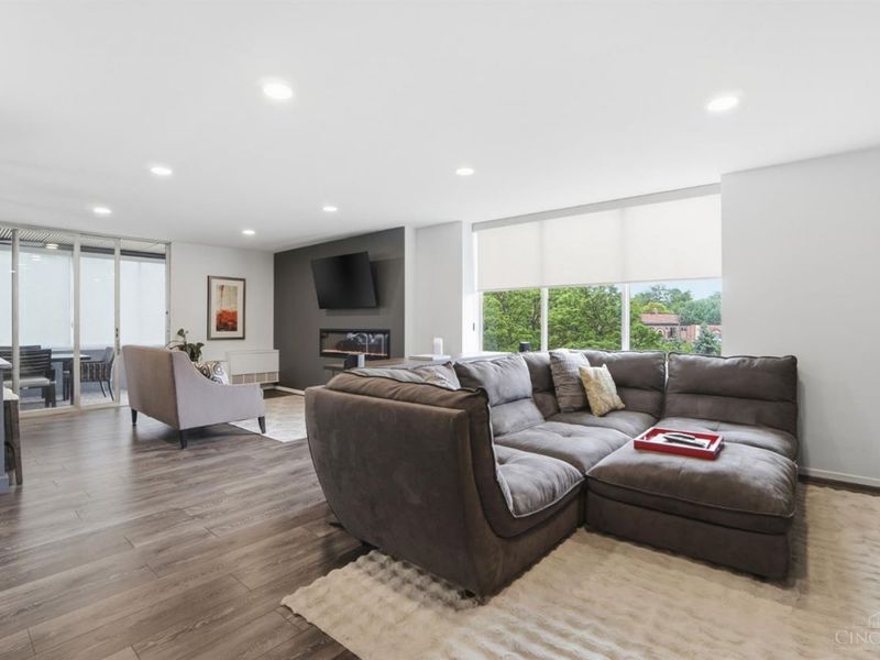 2324 Madison Road, Unit 303, Cincinnati, OH 45208 Photo 5