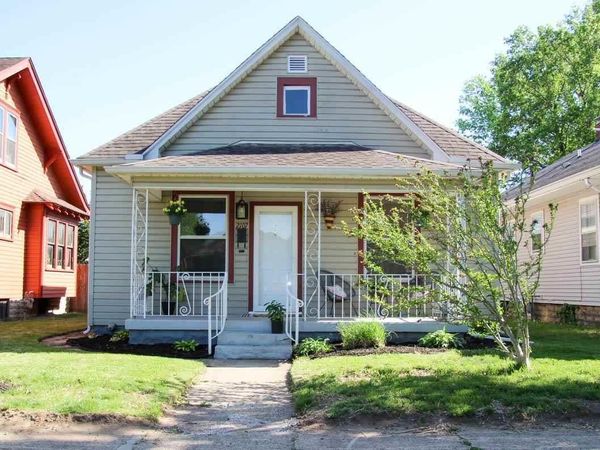 2107 College, Terre Haute, IN 47803