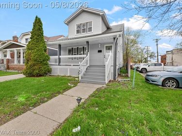 7121 Pinehurst Street, Dearborn, MI 48126