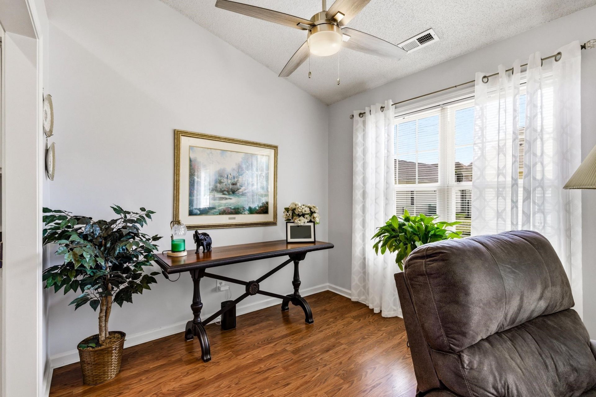 9676 Eaddy Ln. Photo 10