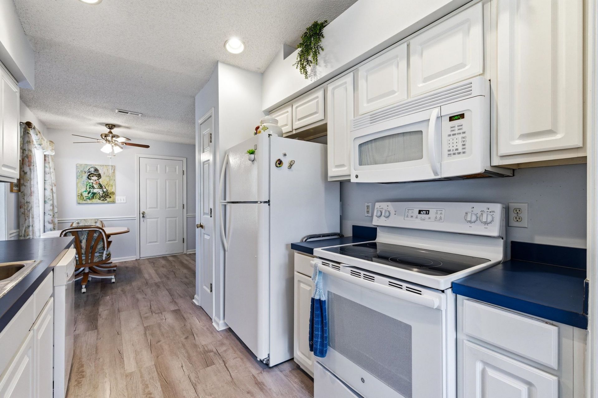 9676 Eaddy Ln. Photo 12