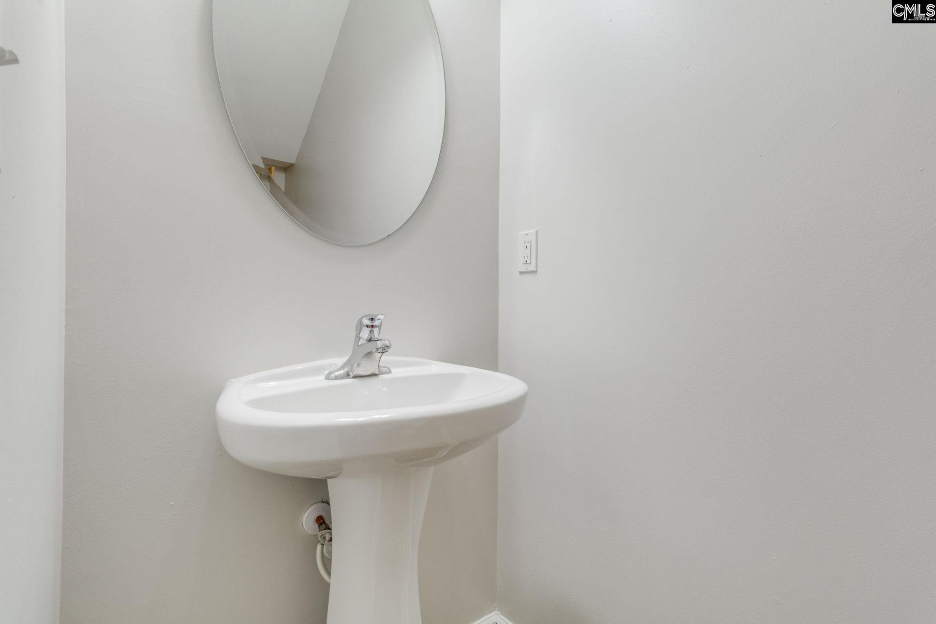 626 Harbour Pointe Drive  Photo 15