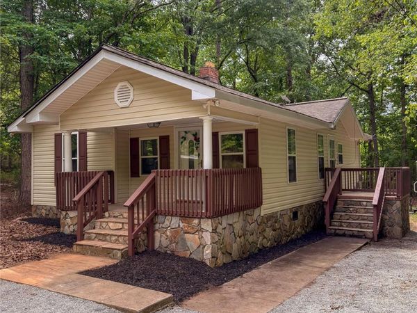 3910 Oakwood Circle , Iron Station, NC 28080