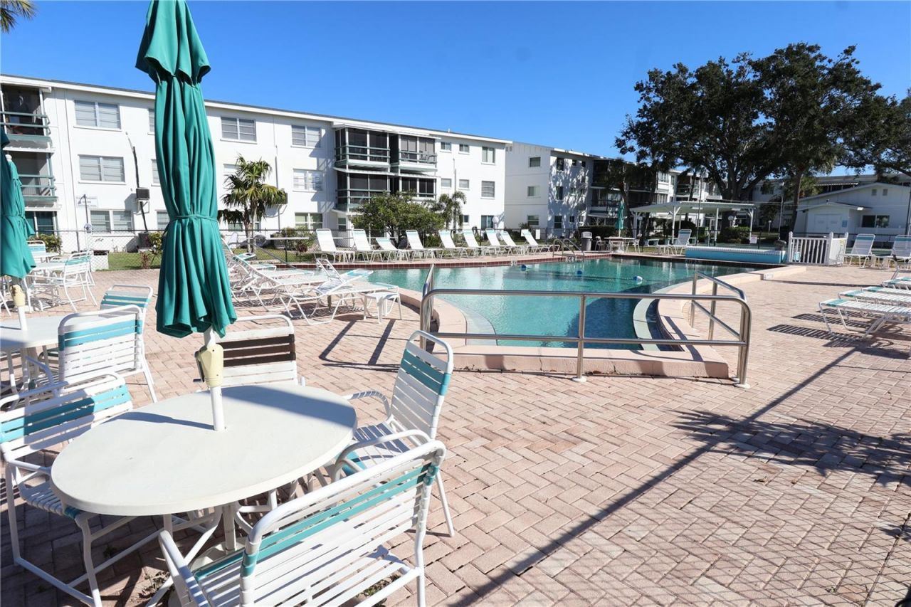 5888 17th Street W, Unit C23, Bradenton, FL 34207 Photo