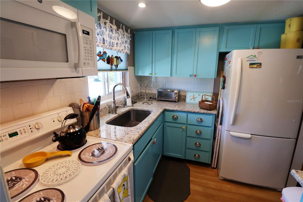 5888 17th Street W, Unit C23, Bradenton, FL 34207 Photo