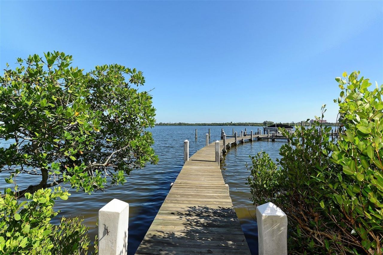 8773 Midnight Pass Road, Unit 302G, Sarasota, FL 34242 Photo