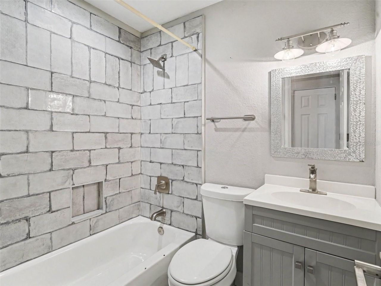 2746 Hibiscus Street , Sarasota, FL 34239 Photo