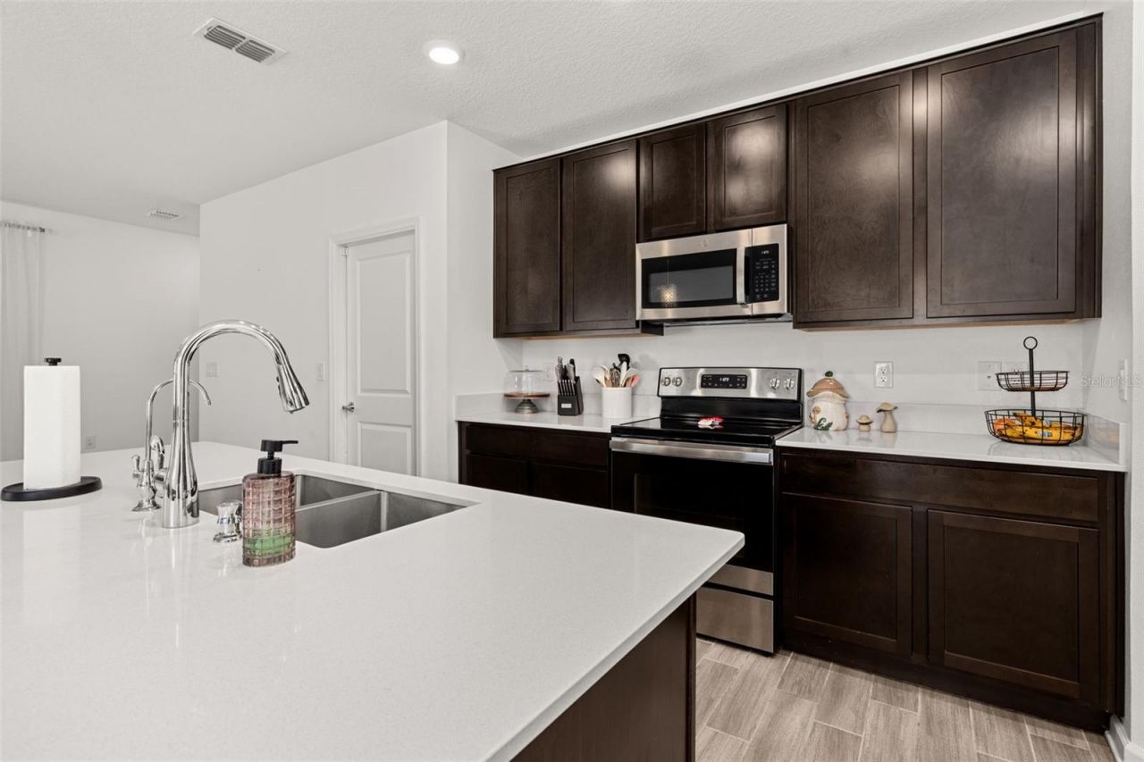 1066 Berry Lane, Davenport, FL 33837 Photo