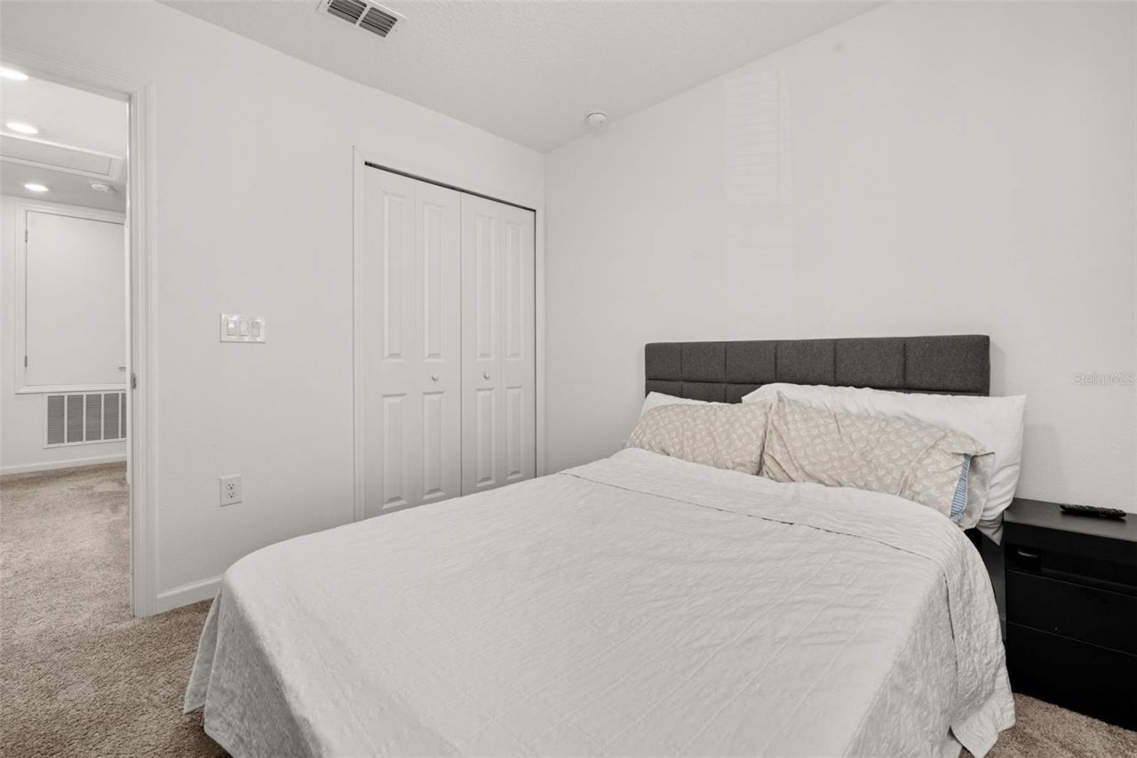 1066 Berry Lane, Davenport, FL 33837 Photo