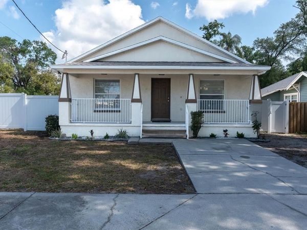802 E NORTH BAY STREET , TAMPA, FL 33603