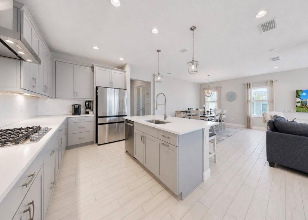 6364 Roadstead Court , Apollo Beach, FL 33572 Photo