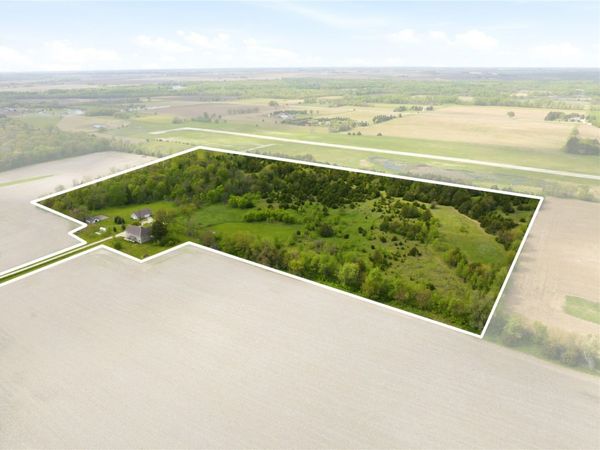 2375 55th Street Drive, Vinton, IA 52349
