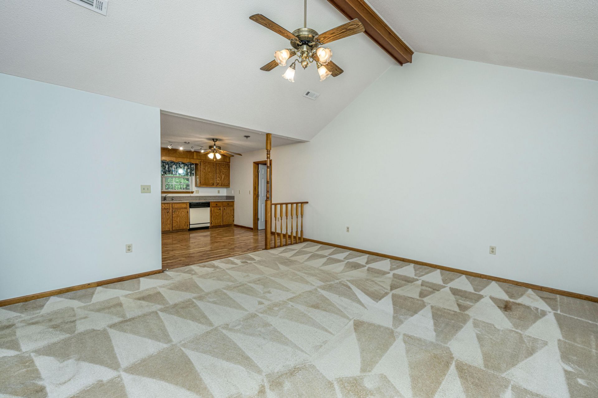 3337 Pinewood Drive Photo 6
