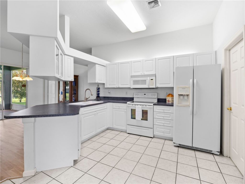 107 Larchmont Terrace, Sebastian, FL 32958 Photo