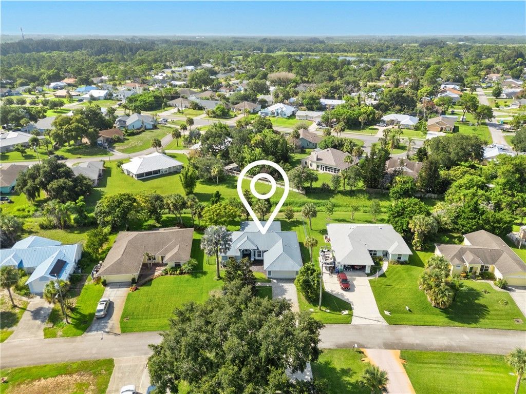 107 Larchmont Terrace, Sebastian, FL 32958 Photo