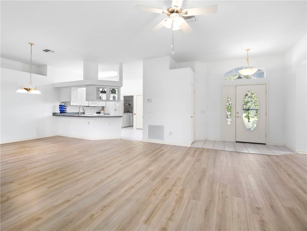107 Larchmont Terrace, Sebastian, FL 32958 Photo