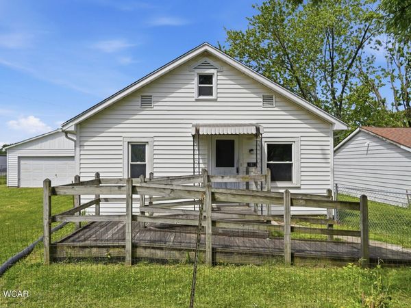 1907 N Elizabeth Street, Lima, OH 45801
