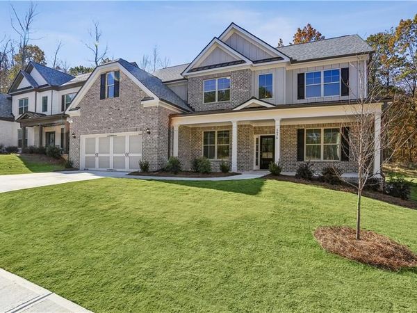 5957 Creek Indian Drive , Sugar Hill, GA 30518