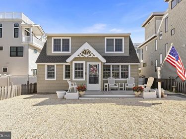 201 E 18TH STREET, LONG BEACH TOWNSHIP, NJ 08008
