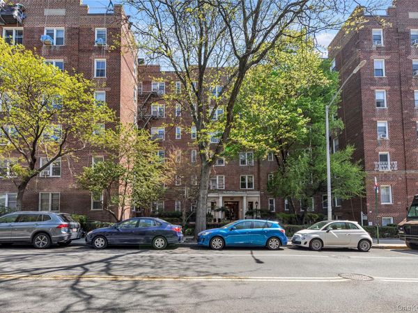 68-63 108th Street , Unit 3G, Forest Hills, NY 11375