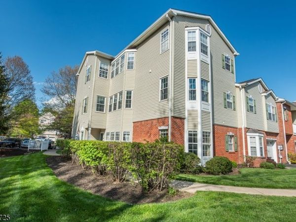 25 Allister Ct, Lincoln Park, NJ 07035