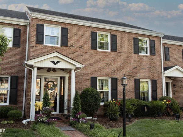2734 East Oakland Avenue, Unit Apt E49, Johnson City, TN 37601