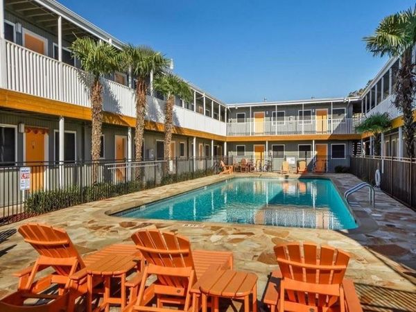 2401 Manor RD, Unit 220, Austin, TX 78722