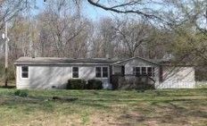545 NW Cowan Avenue, Gentry, AR 72734 Main Photo