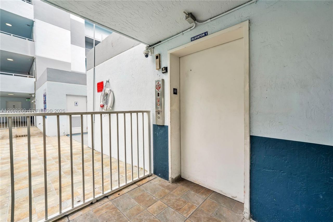 8261 NW 8th St , Unit 231, Miami, FL 33126 Photo