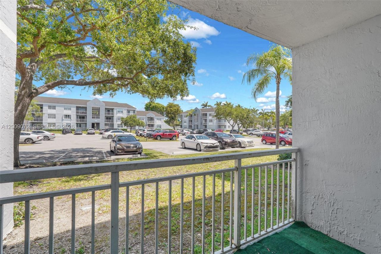 8680 SW 212th Street , Unit 105, Cutler Bay, FL 33189 Photo