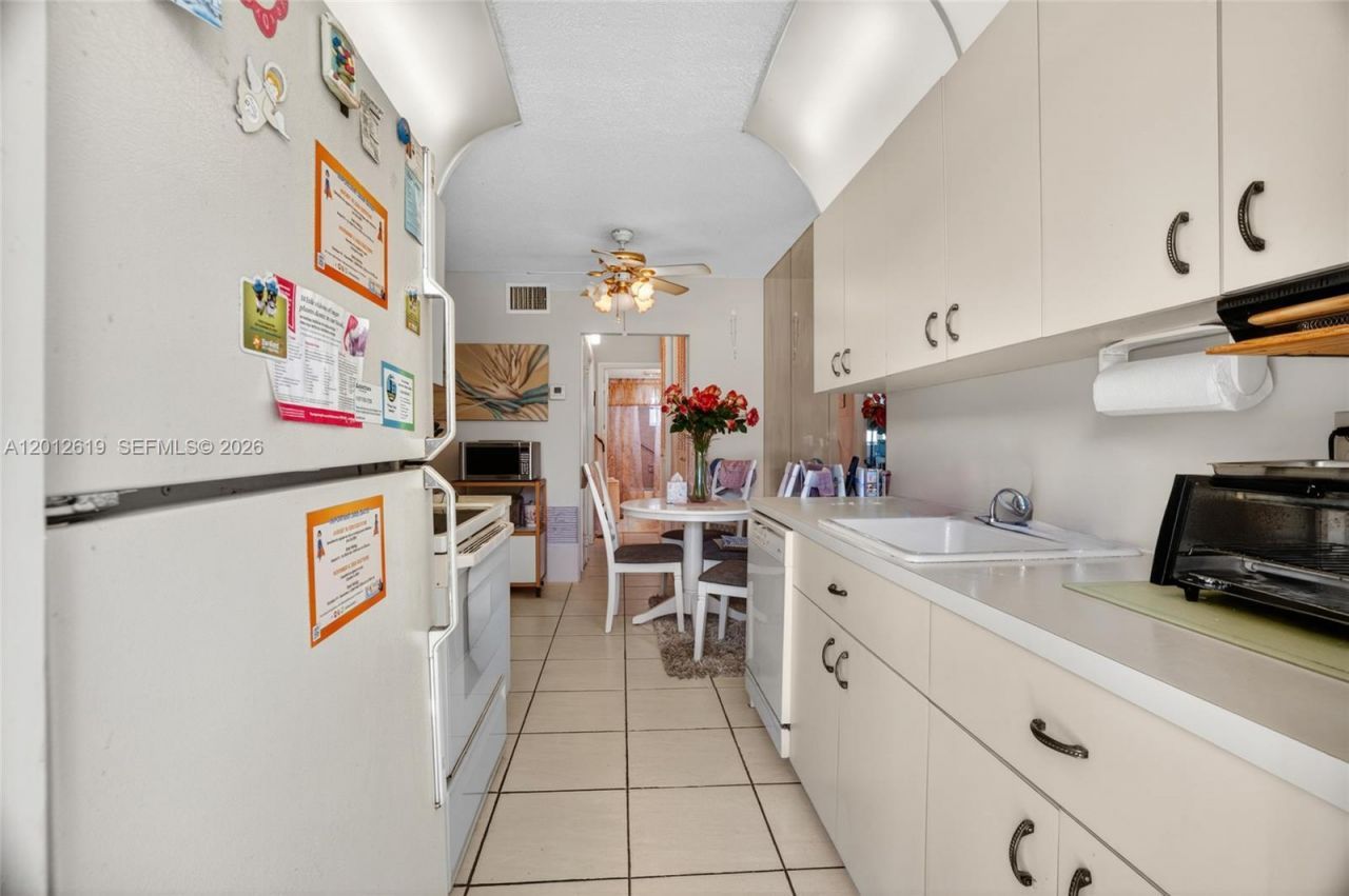 1481 S Ocean Blvd, Unit 129C, Lauderdale by the Sea, FL 33062 Photo