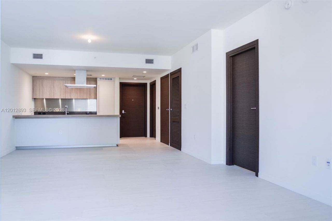 1000 Brickell Plz , Unit 3014, Miami, FL 33131 Photo