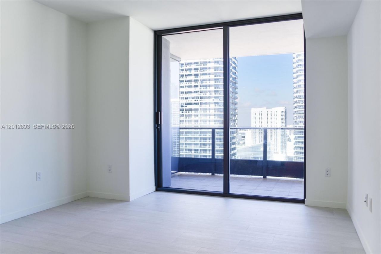 1000 Brickell Plz , Unit 3014, Miami, FL 33131 Photo