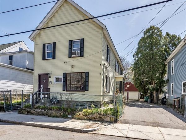 69 Lilley Ave, Lowell, MA 01850