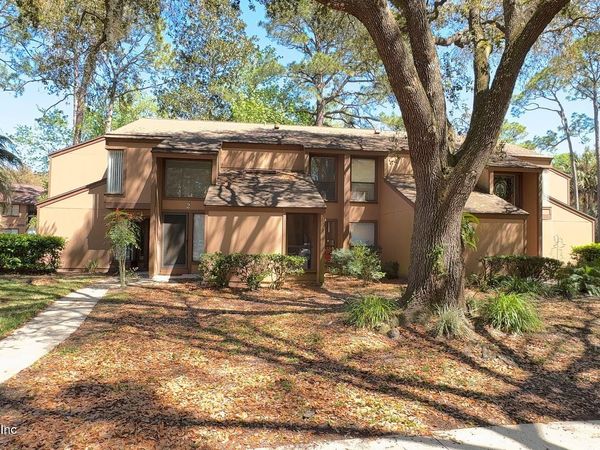 2 PINE HURST Place, Palm Coast, FL 32137