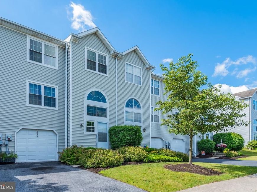 6153 Spring Knoll Drive, Harrisburg, PA 17111 Main Photo