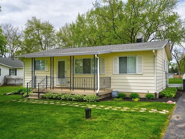 6087 E Hill Road, Grand Blanc Twp, MI 48439